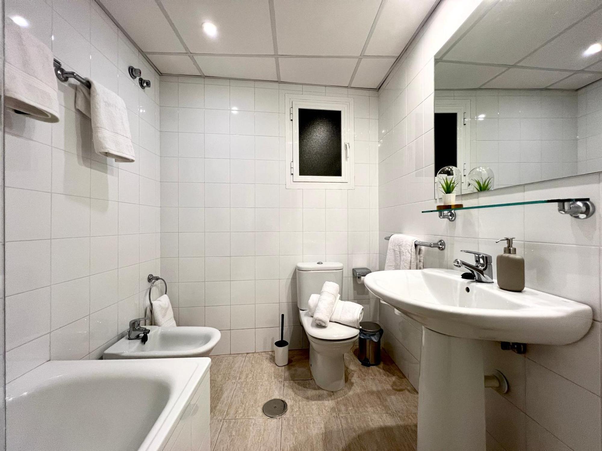 Apartment Deluxe Puerta De Almodovar *